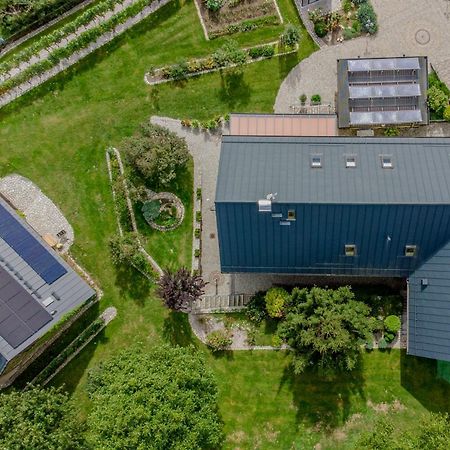 Dom Ogrodnika Appartement Jezow Sudecki Buitenkant foto