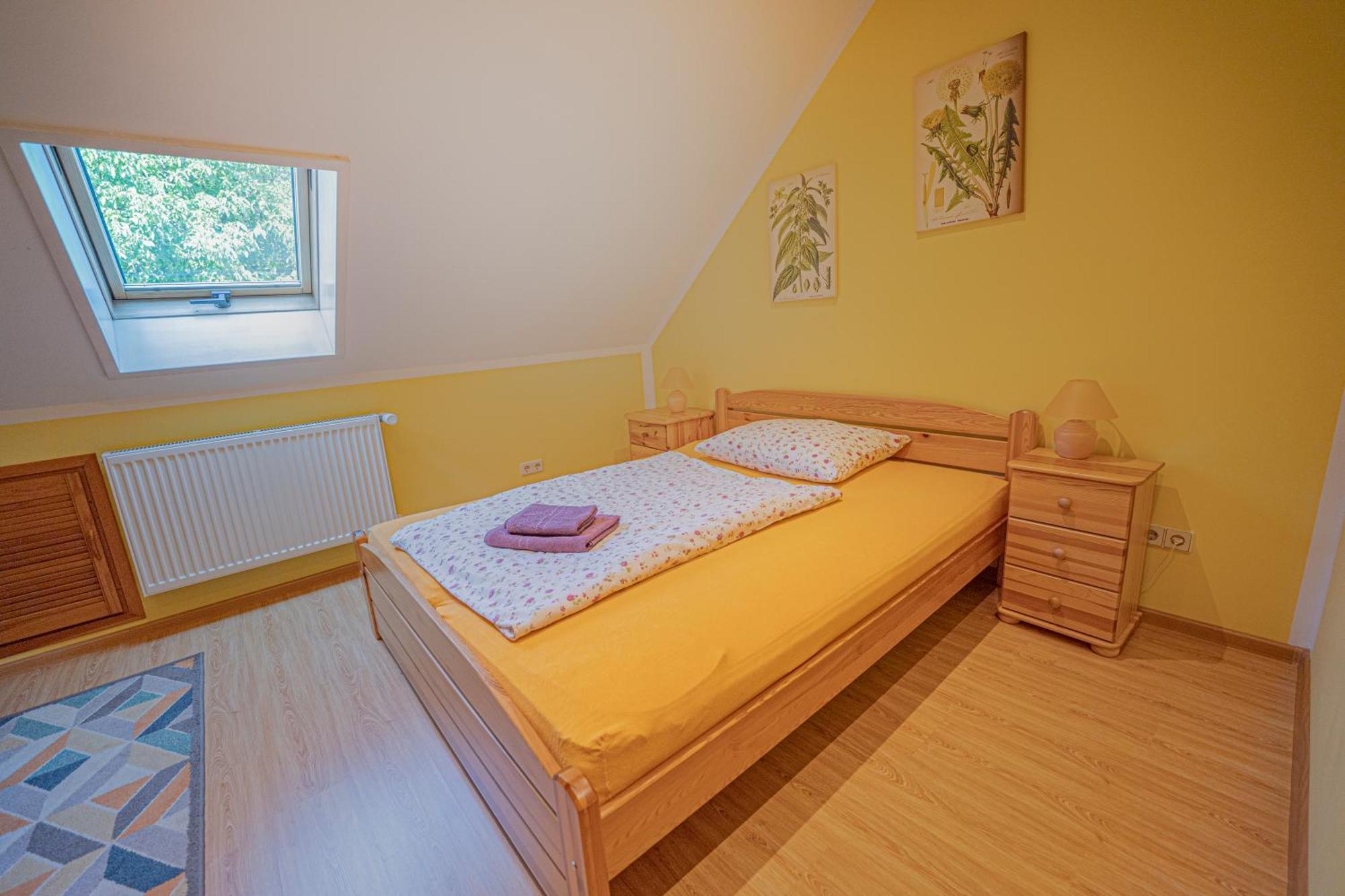 Dom Ogrodnika Appartement Jezow Sudecki Buitenkant foto