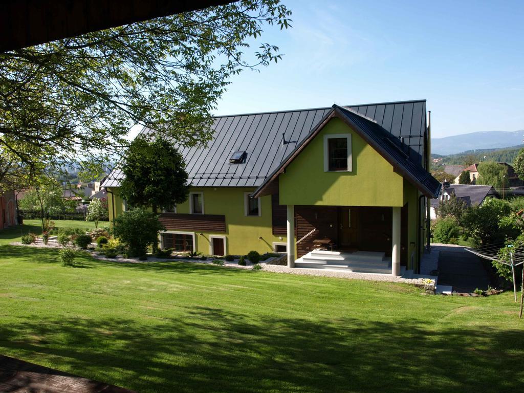 Dom Ogrodnika Appartement Jezow Sudecki Kamer foto