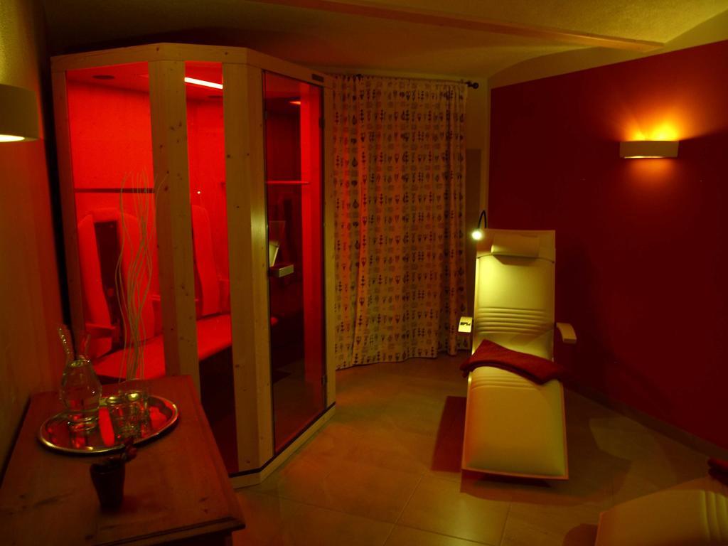 Dom Ogrodnika Appartement Jezow Sudecki Kamer foto